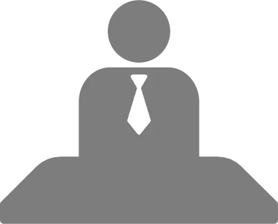 책상에 앉은 사람