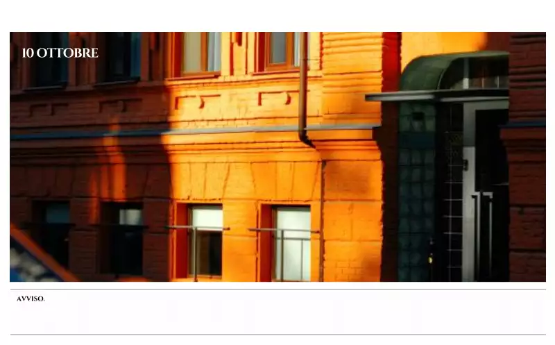 Calendario da parete in stile semplice con concetto di fotografia di viaggio emozionale in bianco e nero