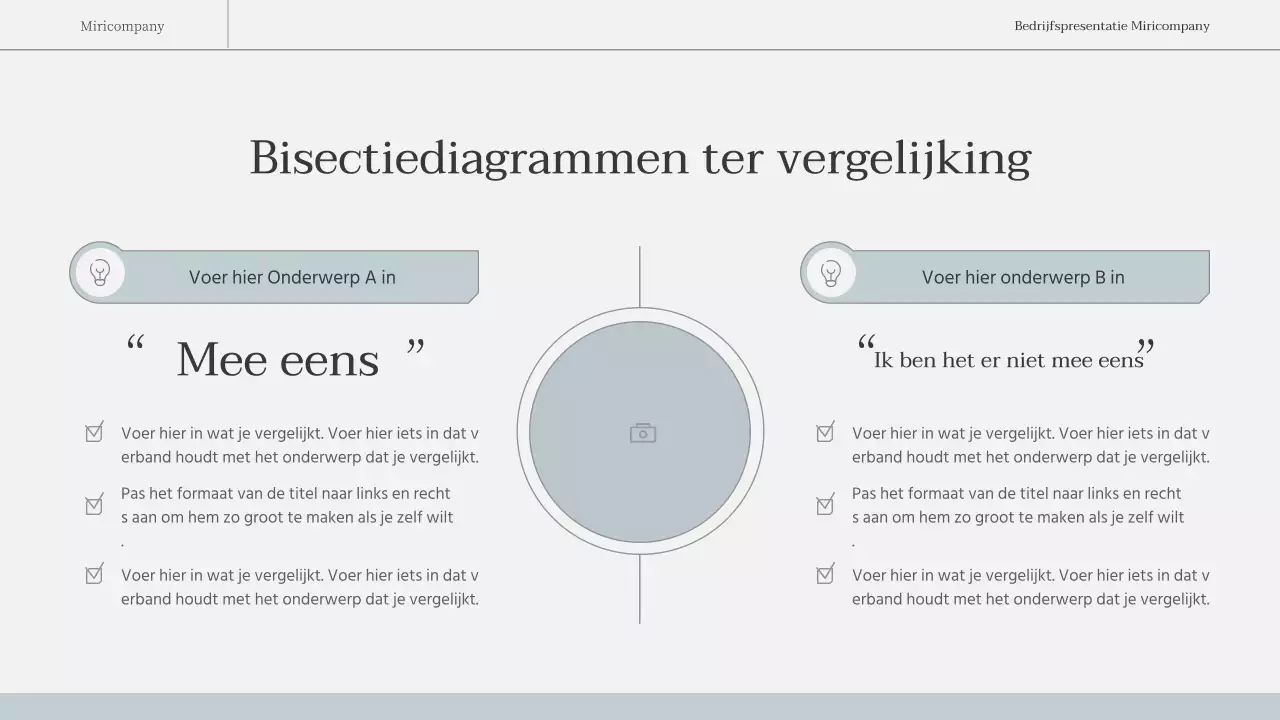 Een eenvoudig, emotioneel zakelijk rapport in lichtblauw en wit