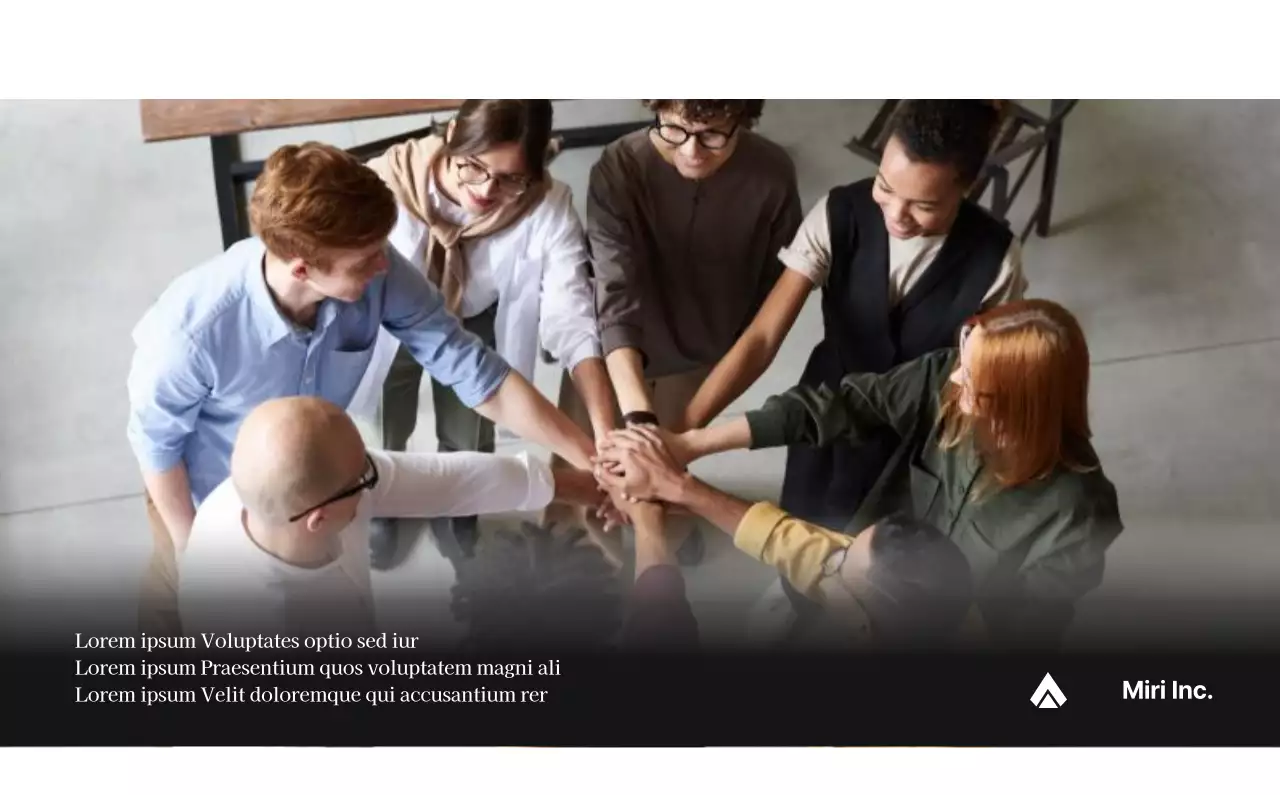 Un calendrier d'entreprise simple en gris