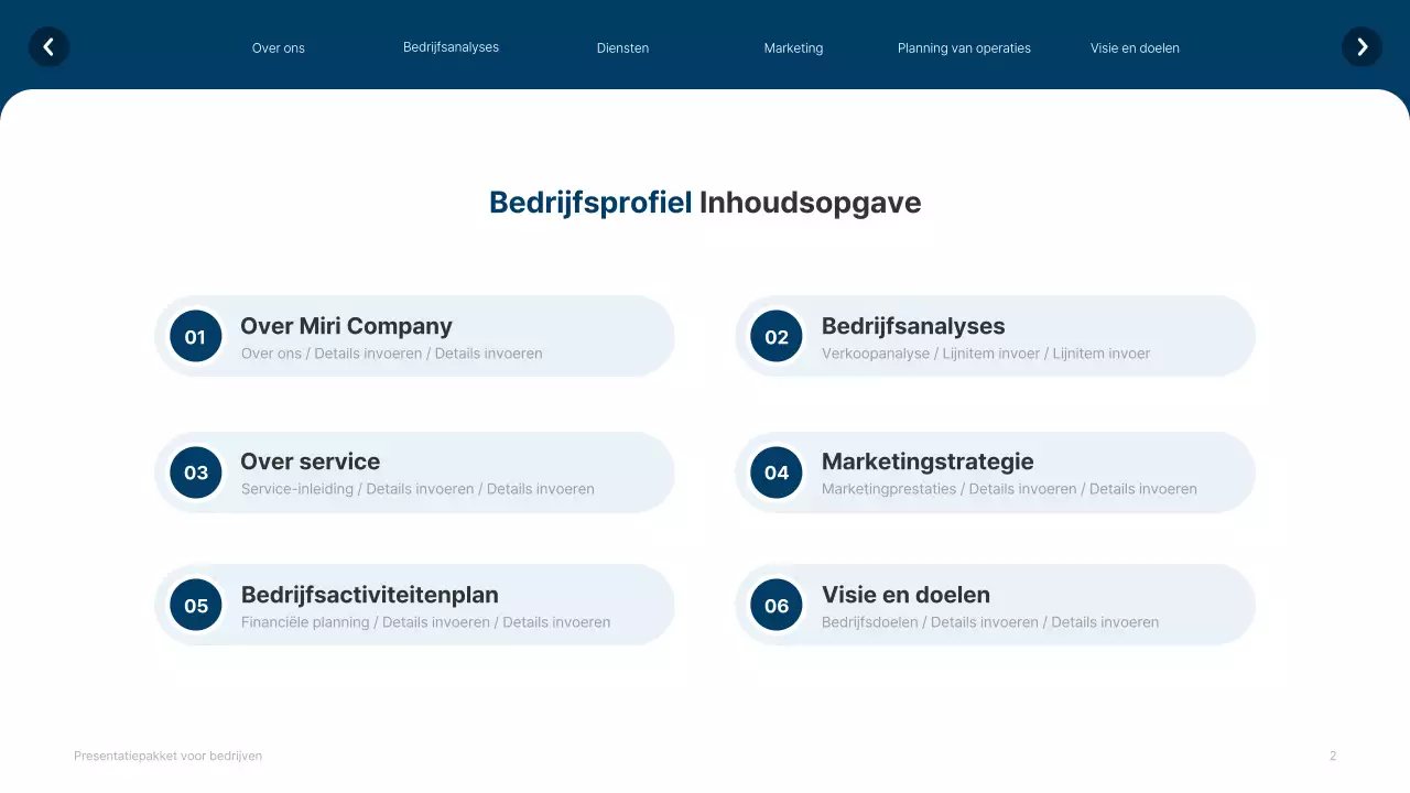 Eenvoudige witte en marineblauwe website bedrijfsprofiel