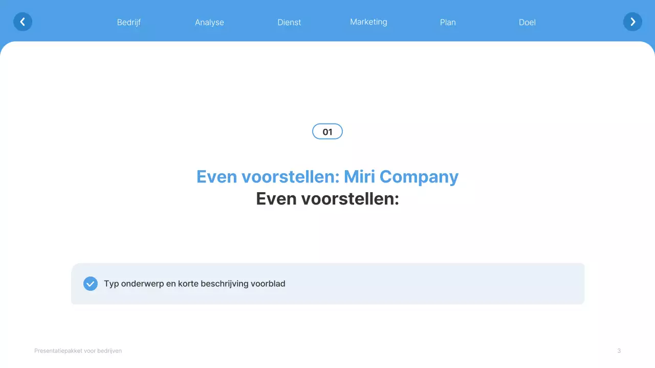 Eenvoudige witte en lichtblauwe website bedrijfsprofiel