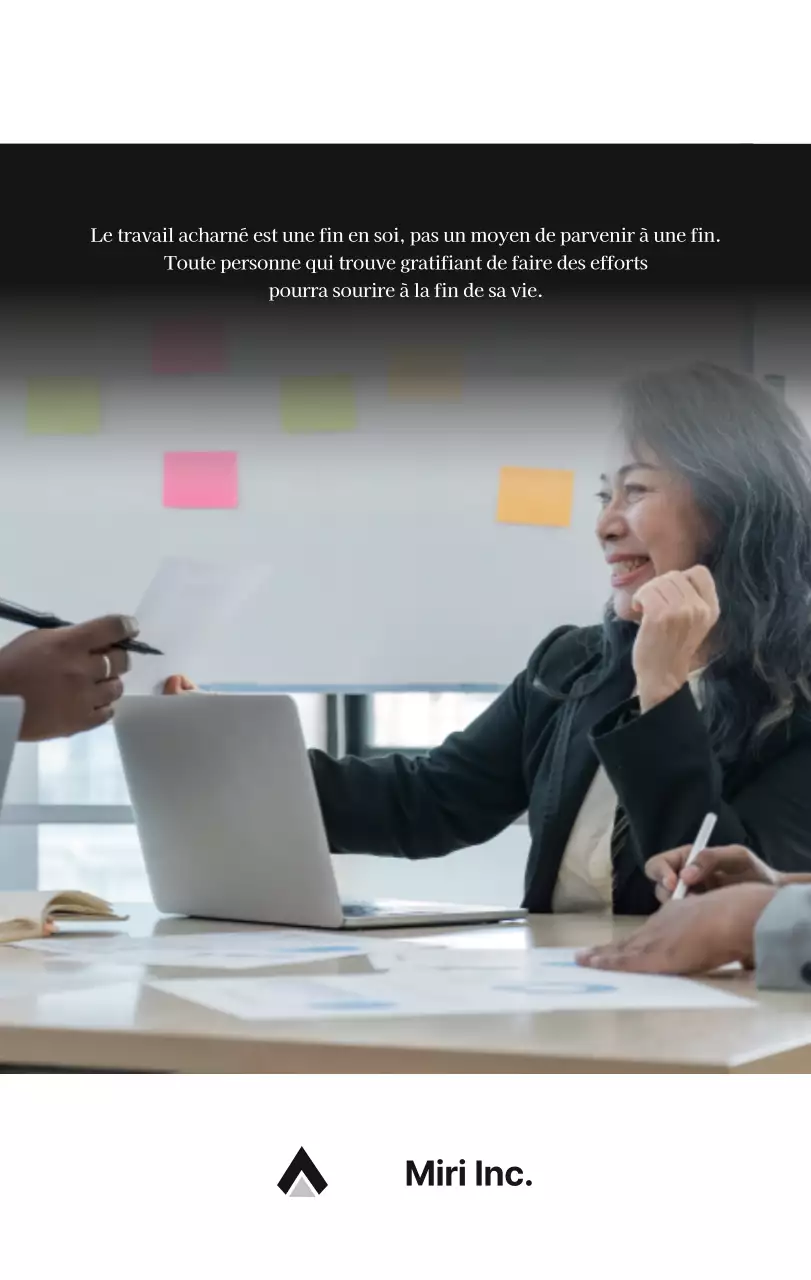 Un calendrier d'entreprise simple en gris