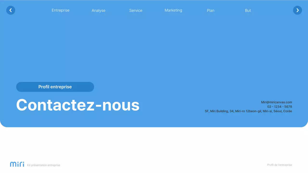 Site web simple, blanc et bleu clair, profil d'entreprise