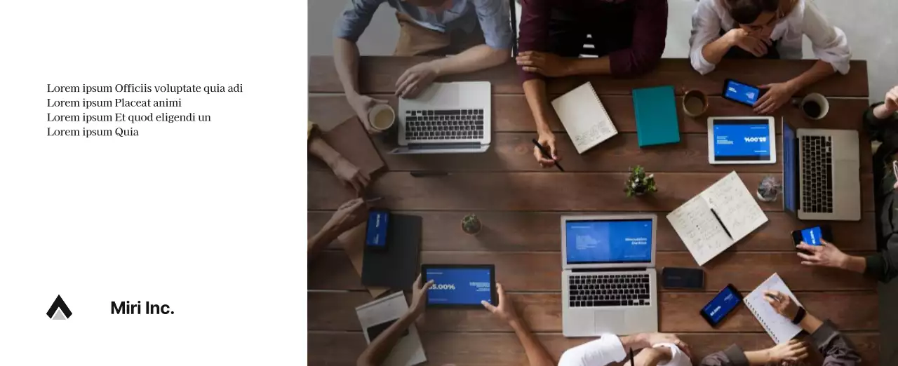 Un calendrier d'entreprise simple en gris