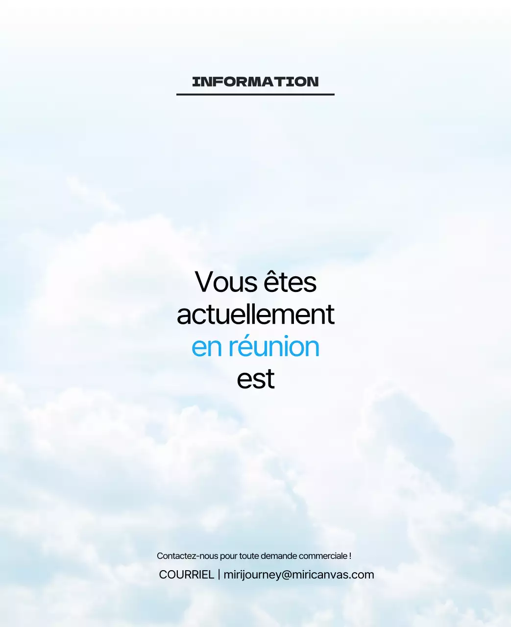 Une agence de voyage qui célèbre les fêtes de fin d'année avec des photos de voyages saisonniers et une mise en page claire et audacieuse.