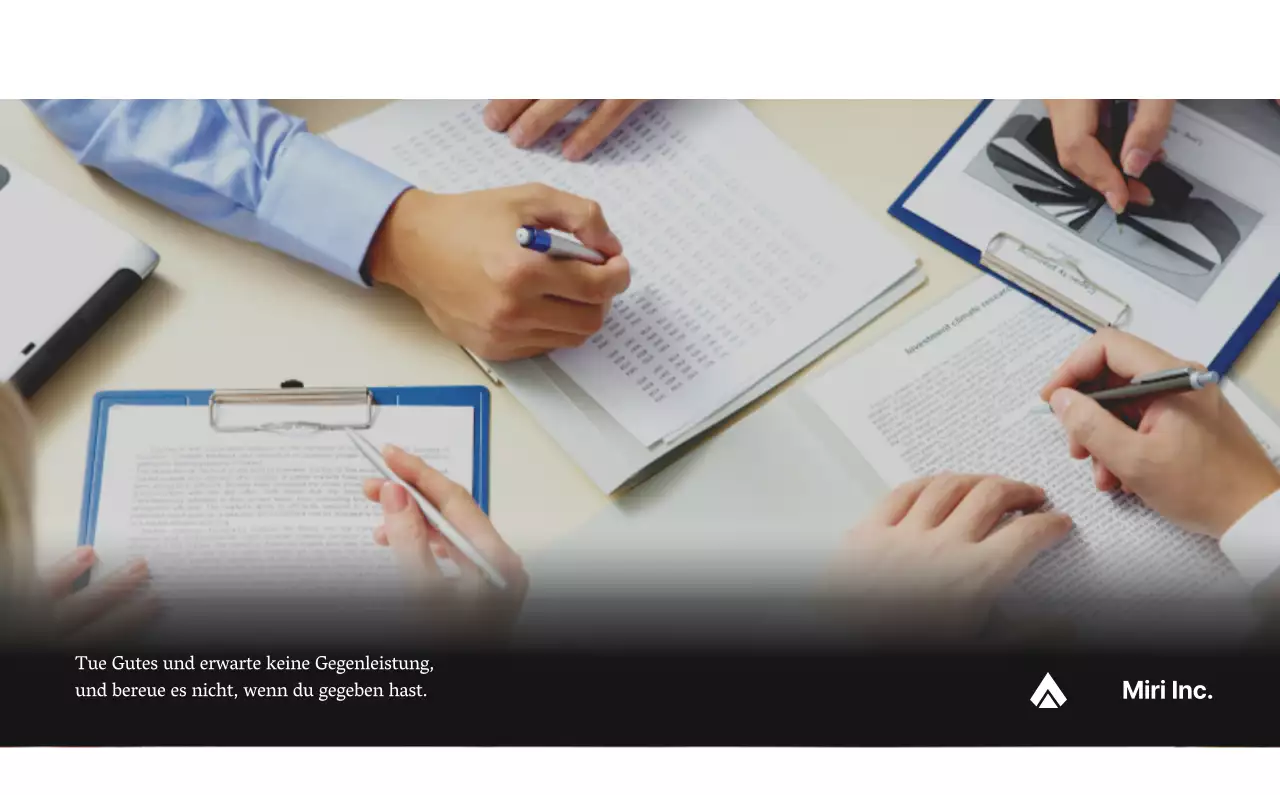 Ein einfacher Unternehmenskalender in Grau