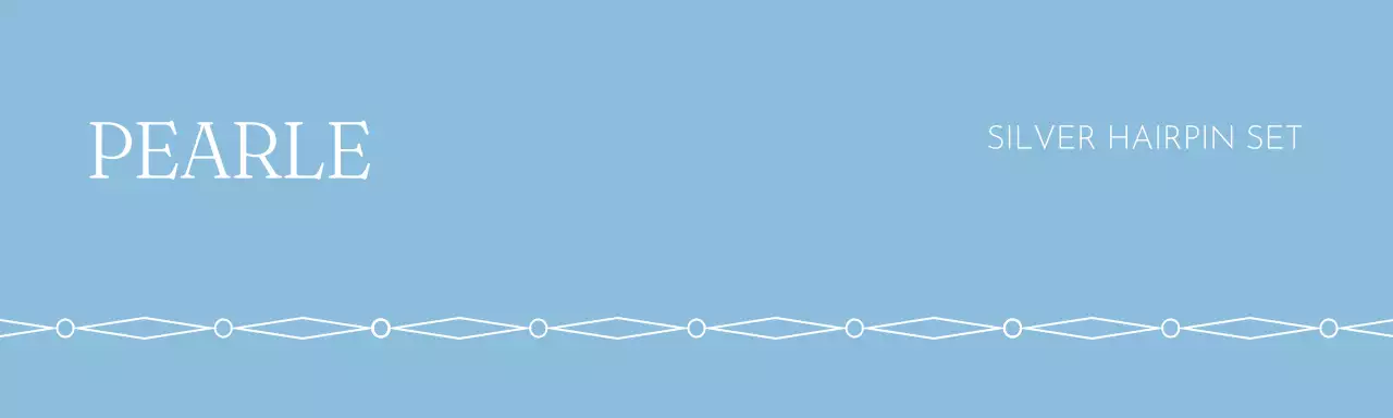 하늘색의 쥬얼리 브랜드 제품 헤더택