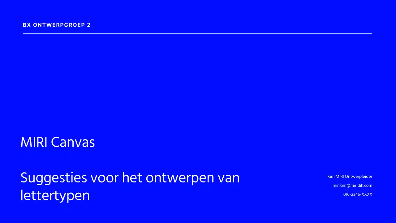 Een eenvoudig voorstel voor een lettertype voor branding in blauw.