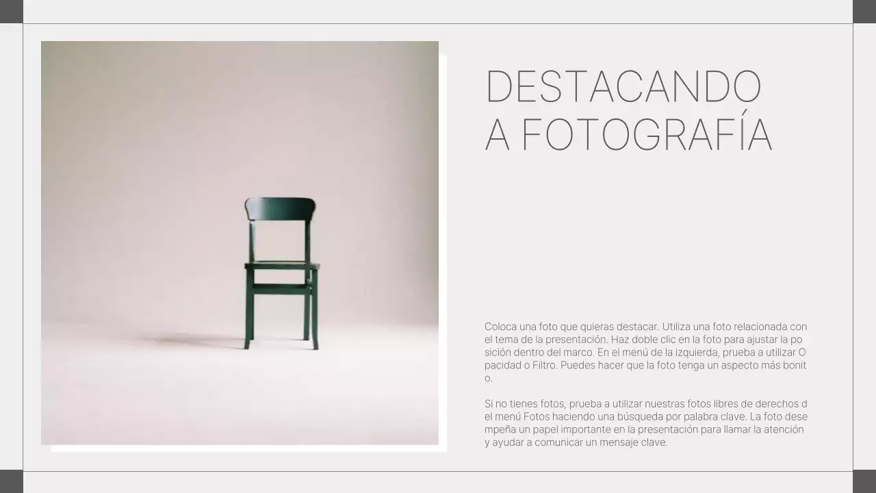 Propuesta de collage fotográfico geométrico en blanco y azul