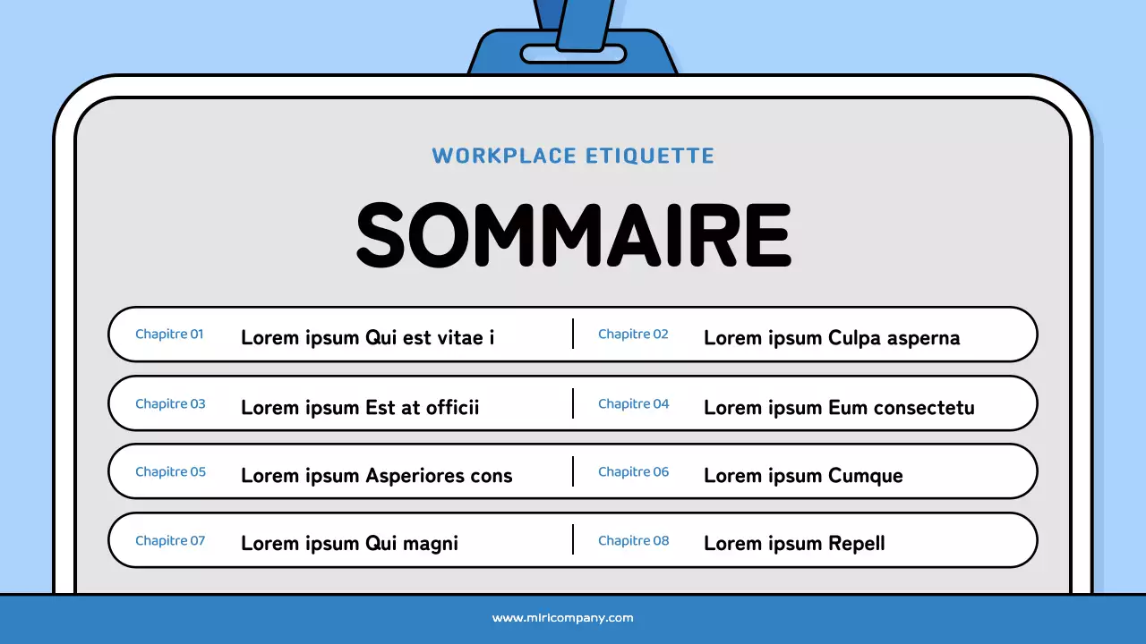 Un joli jeu de formation pour les nouveaux embauchés en bleu clair et noir