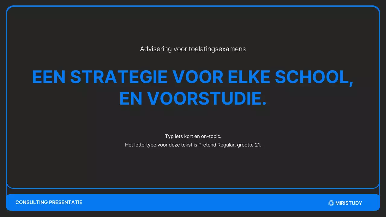 Een minimalistische toelatingspresentatie in zwart en blauw