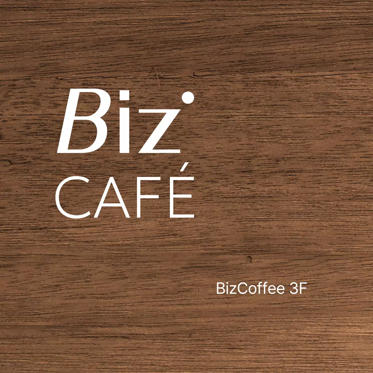 Plaque en bois simple avec texte sur le café et formes illustrées.