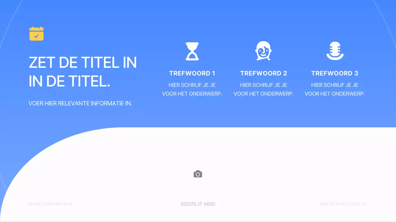 Een eenvoudige zakelijke presentatie in blauw en geel