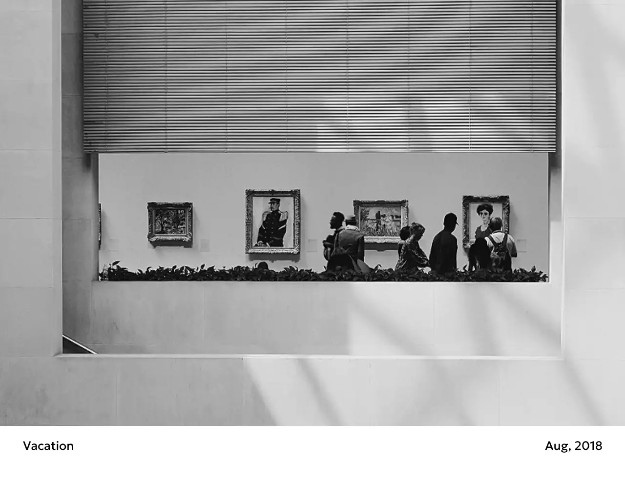 すっきりとした都会的な雰囲気のフォトカレンダー