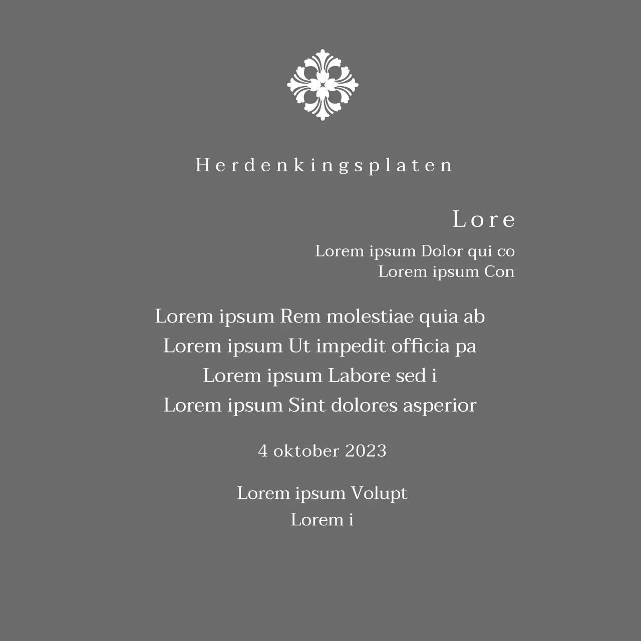 Een vorstelijk uitziende plaquette met uitgebreide decoratie