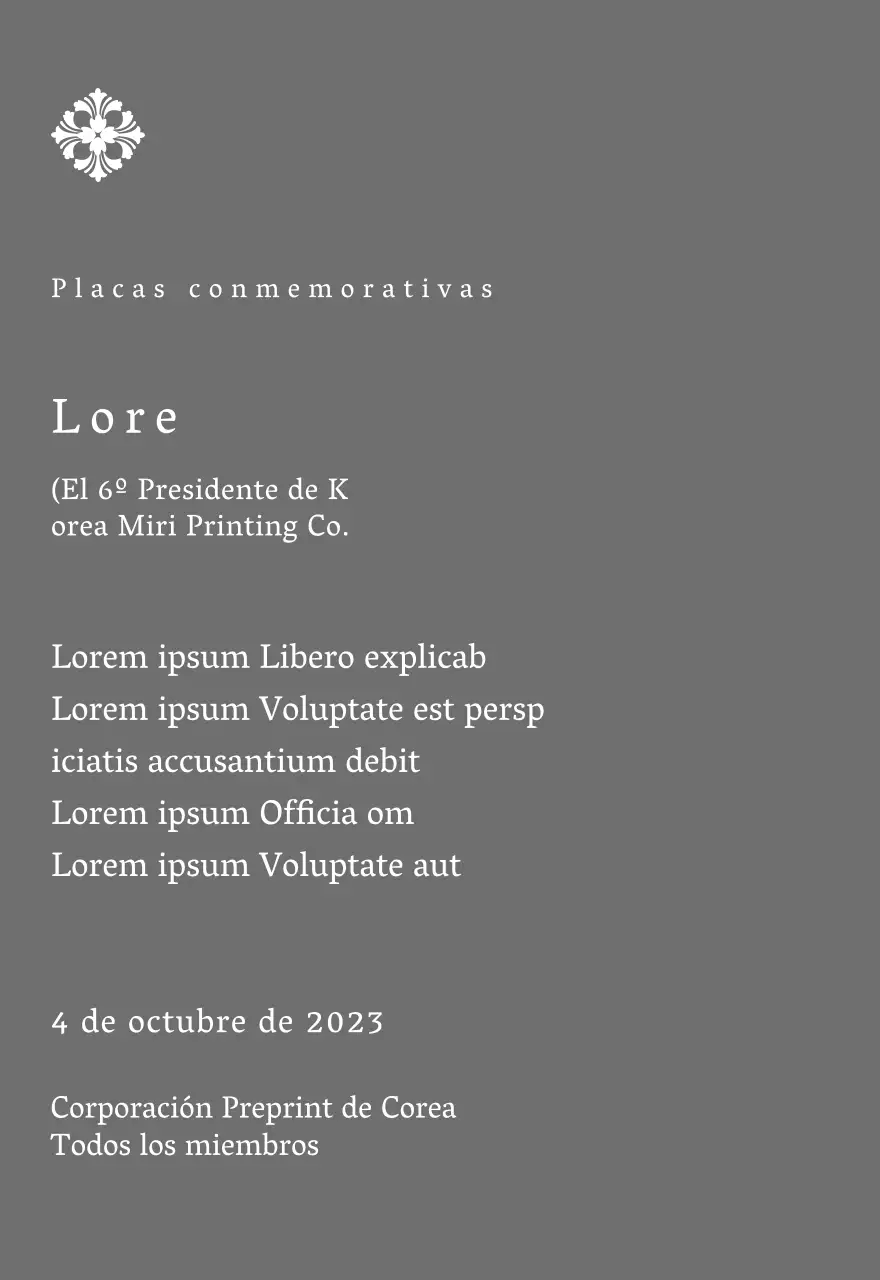 Una placa de encargo de aspecto regio con una elaborada decoración