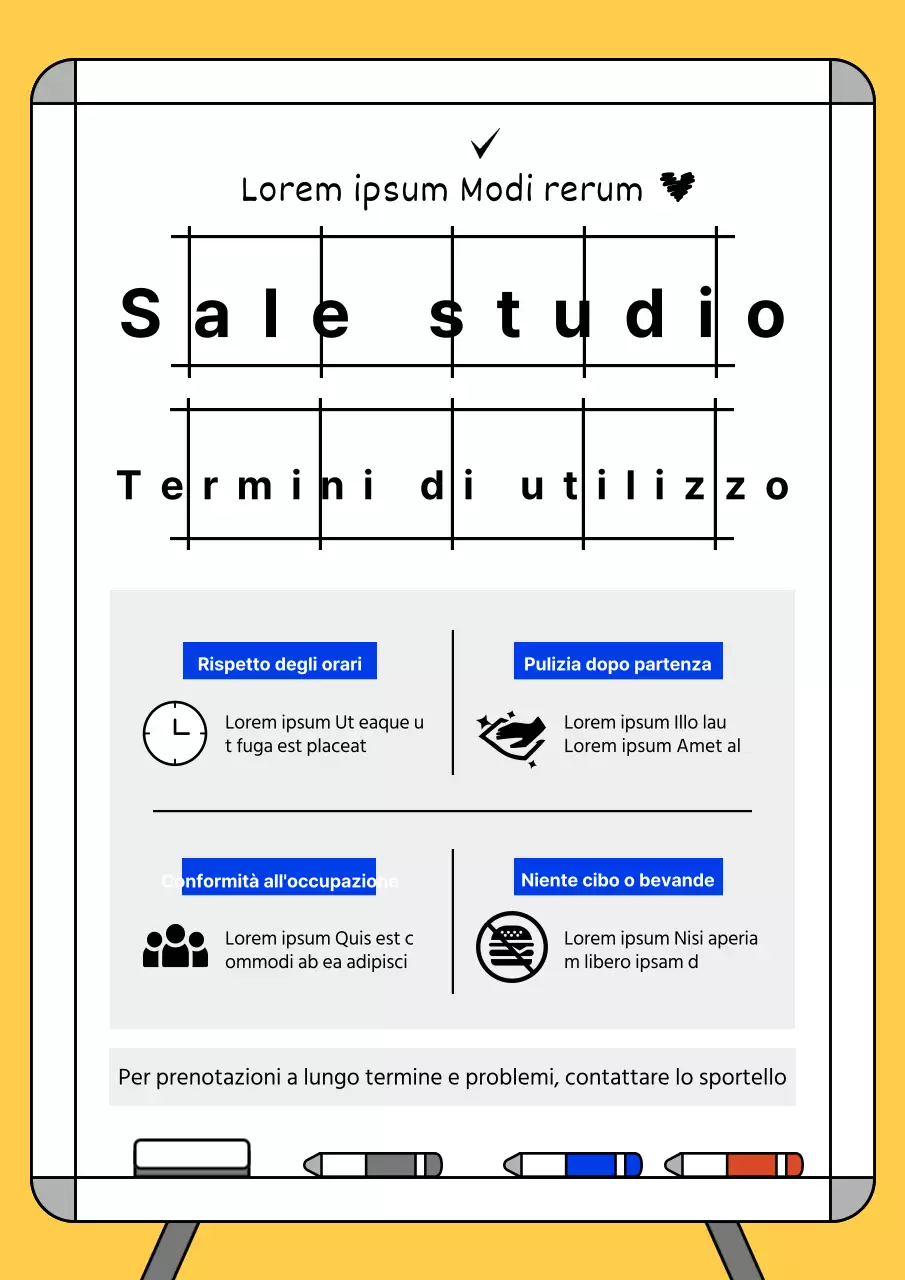 Un'aula studio semplice, gialla e blu, con alcuni promemoria