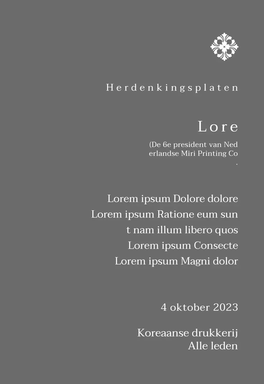 Een vorstelijk uitziende plaquette met uitgebreide decoratie