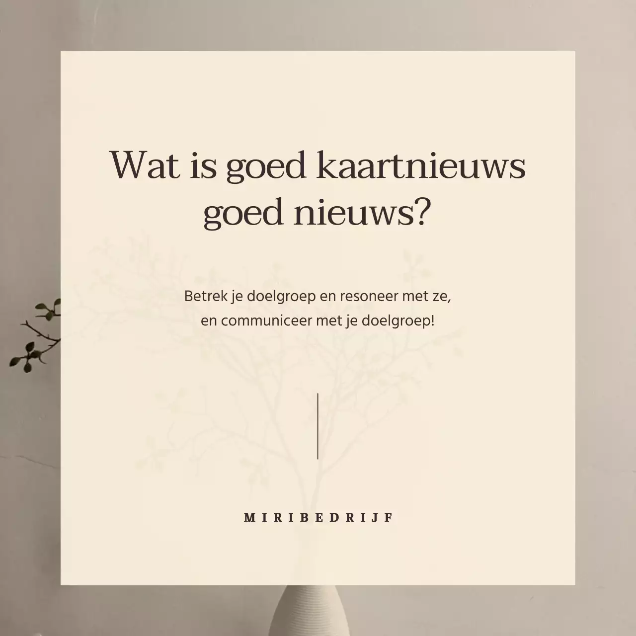 Eenvoudige, gebruiksvriendelijke marketingsjabloonrapporten in ivoorkleur