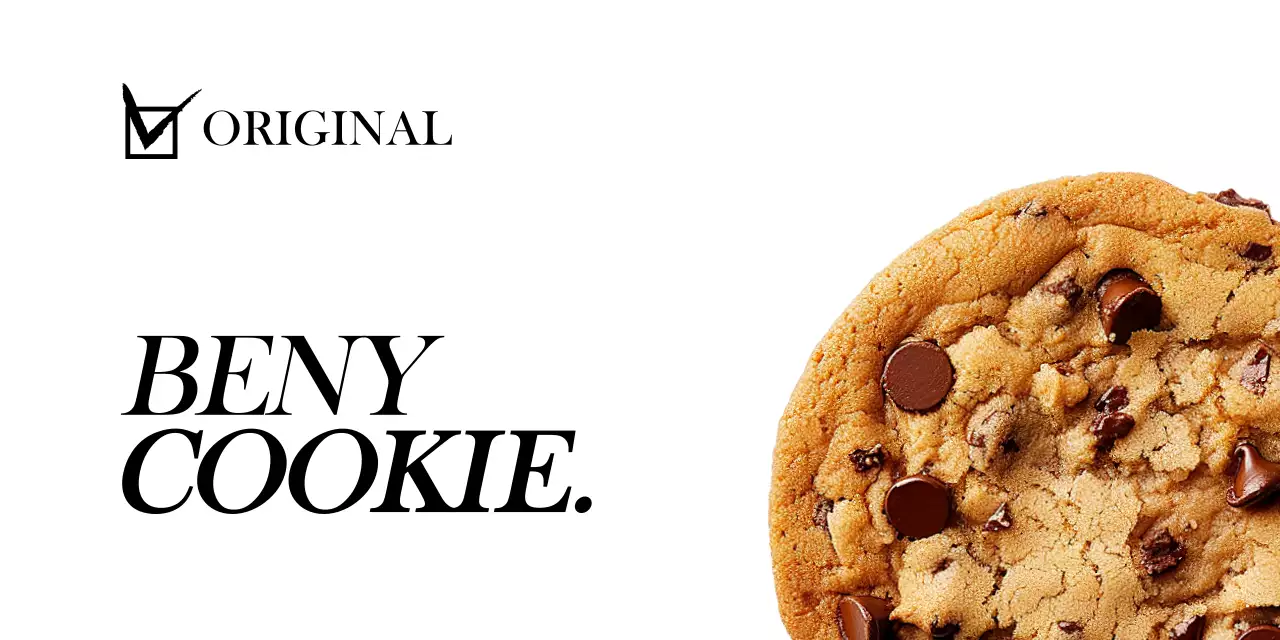 Packaging header tack with a photo of a cookie on a white background