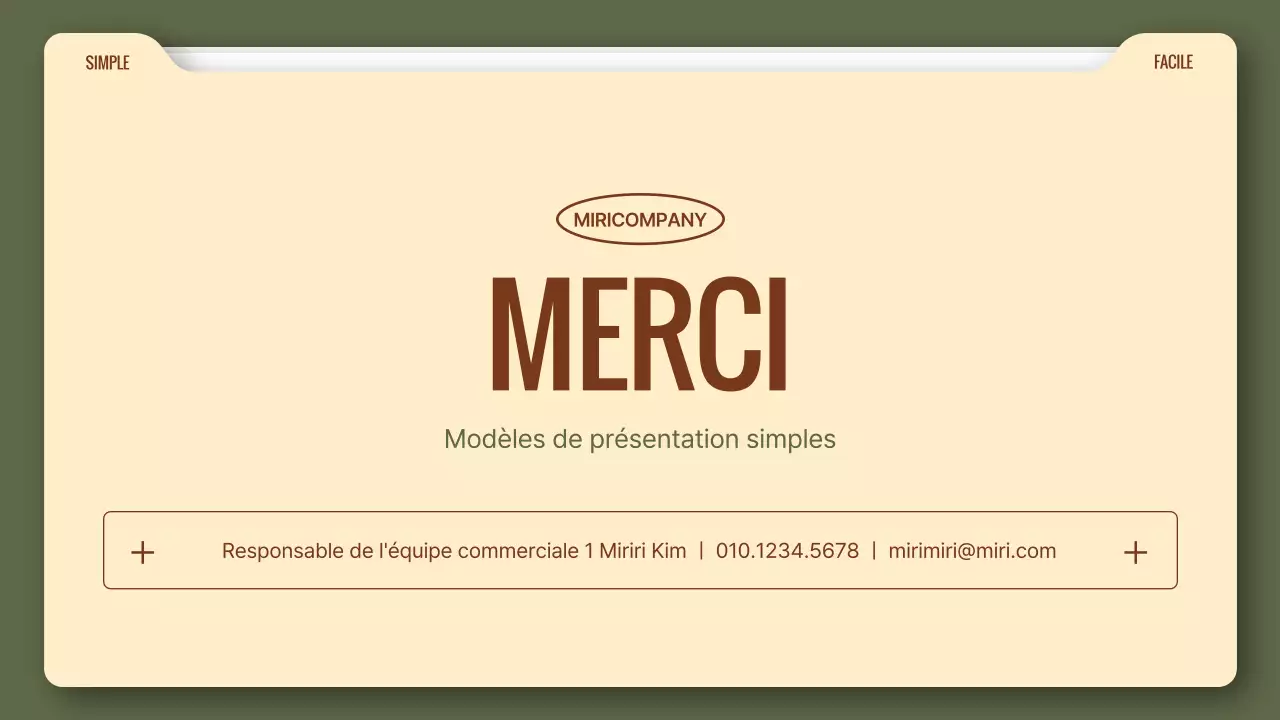 Un rapport d'activité simple en kaki et marron