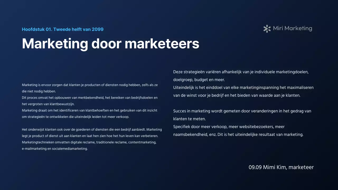Een modern marketingrapport in marineblauw en wit