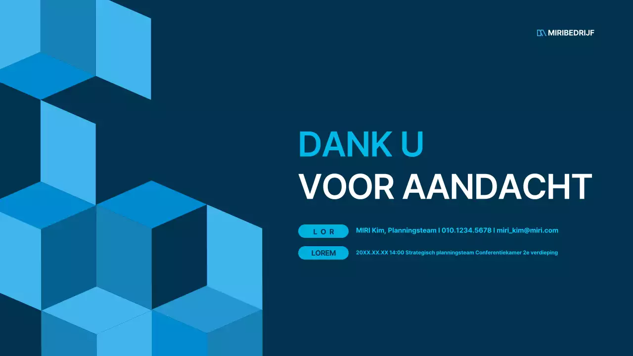 Eenvoudig businessplan voor kantoormedewerker in marineblauw