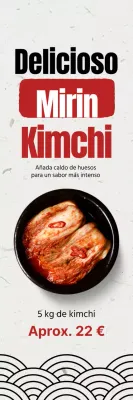 Promocione un menú limpio de kimchi con una imagen de kimchi de col sobre un fondo de papel coreano blanquecino.