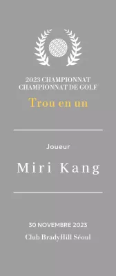 Plaque du gagnant d'un trou d'un coup au golf avec balle de golf et couronne de laurier (illustration)