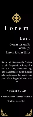 Una targa di commissione dall'aspetto regale con decorazioni elaborate