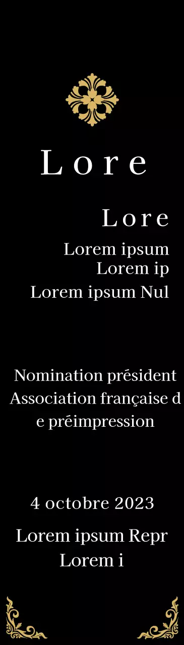 Une plaque de mise en service d'allure royale avec une décoration élaborée