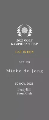 Golf hole-in-one winnaar plaquette met golfbal en lauwerkrans illustratie