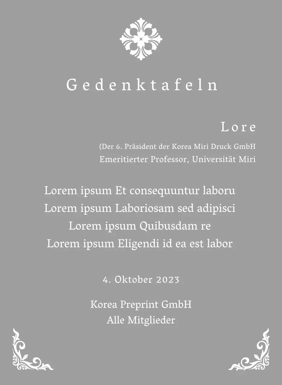 Eine königlich anmutende Inbetriebnahmetafel mit kunstvoller Verzierung