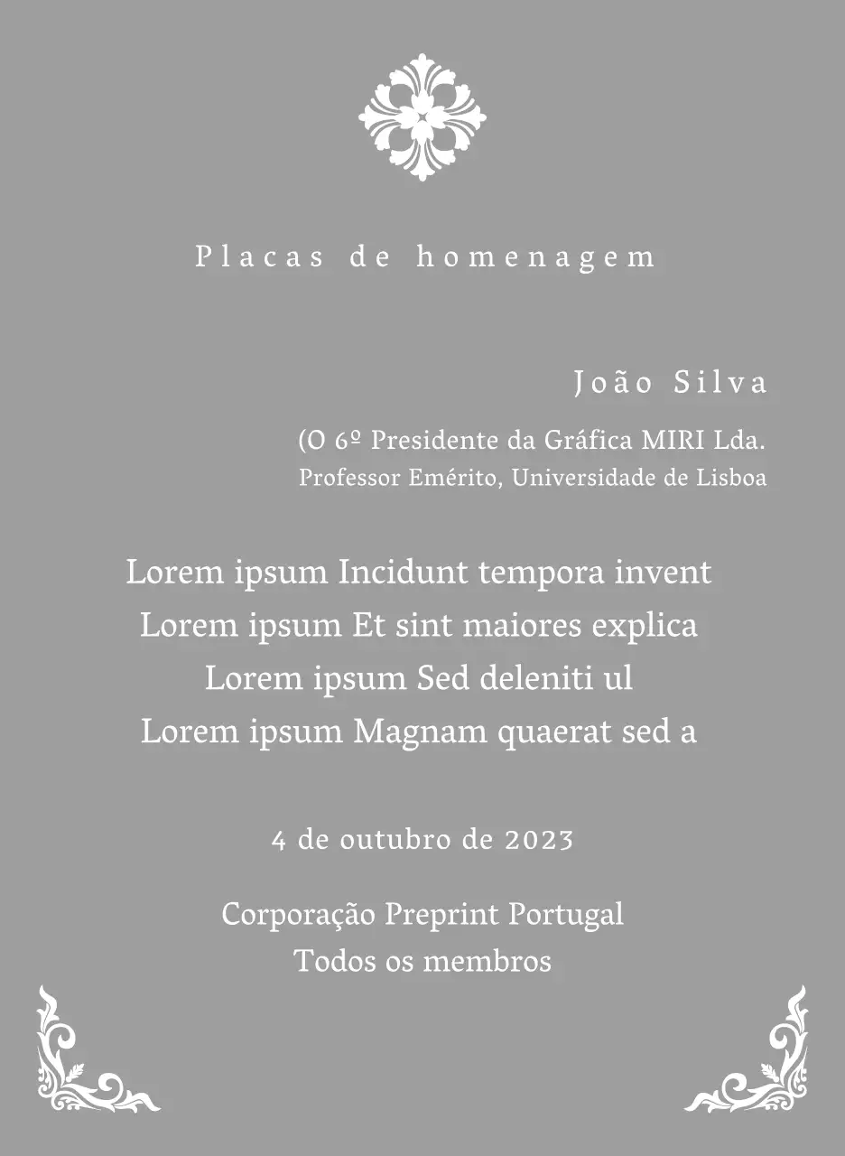 Uma placa de comissionamento de aspeto régio com uma decoração elaborada
