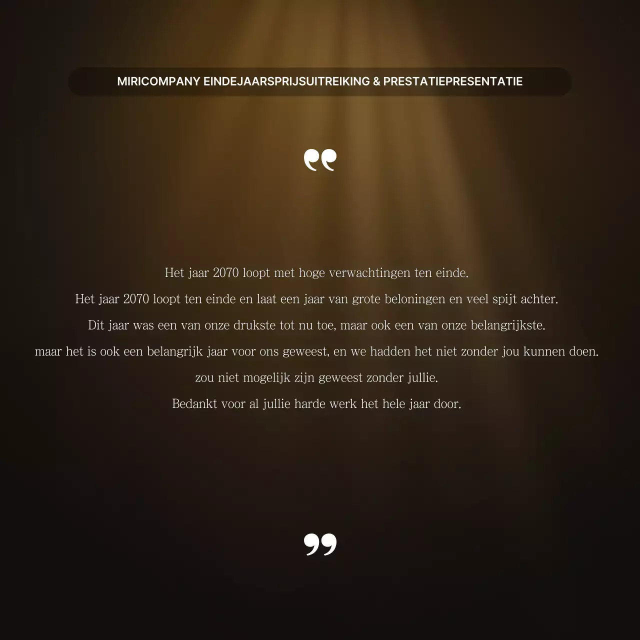 Luxe goud- en bruinpresentaties en eindejaarsverslagen