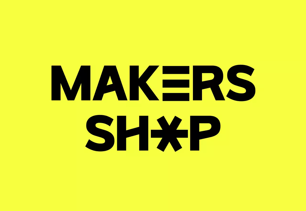 심플하고 깔끔한 느낌의 브랜드 편집샵 간판