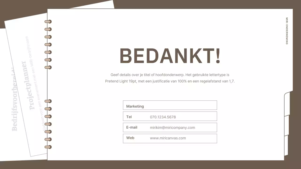 Eenvoudige, gemerkte evenementenplanner in bruin