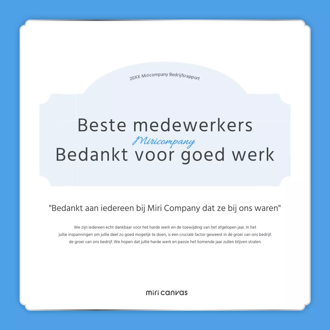 Een eenvoudige eindejaarsrapportage in lichtblauw en wit