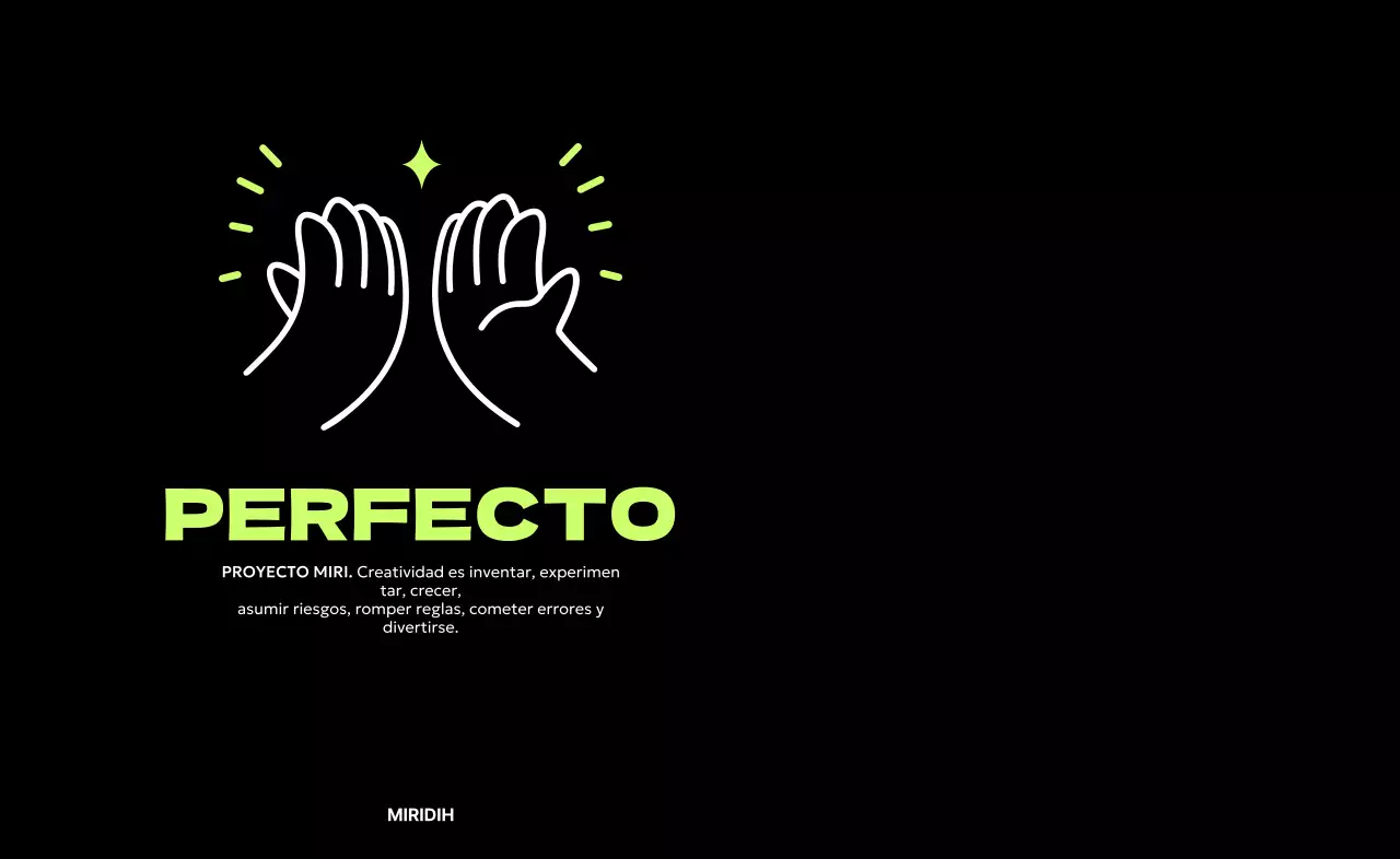 Diseña una taza con el icono de chocar los cinco