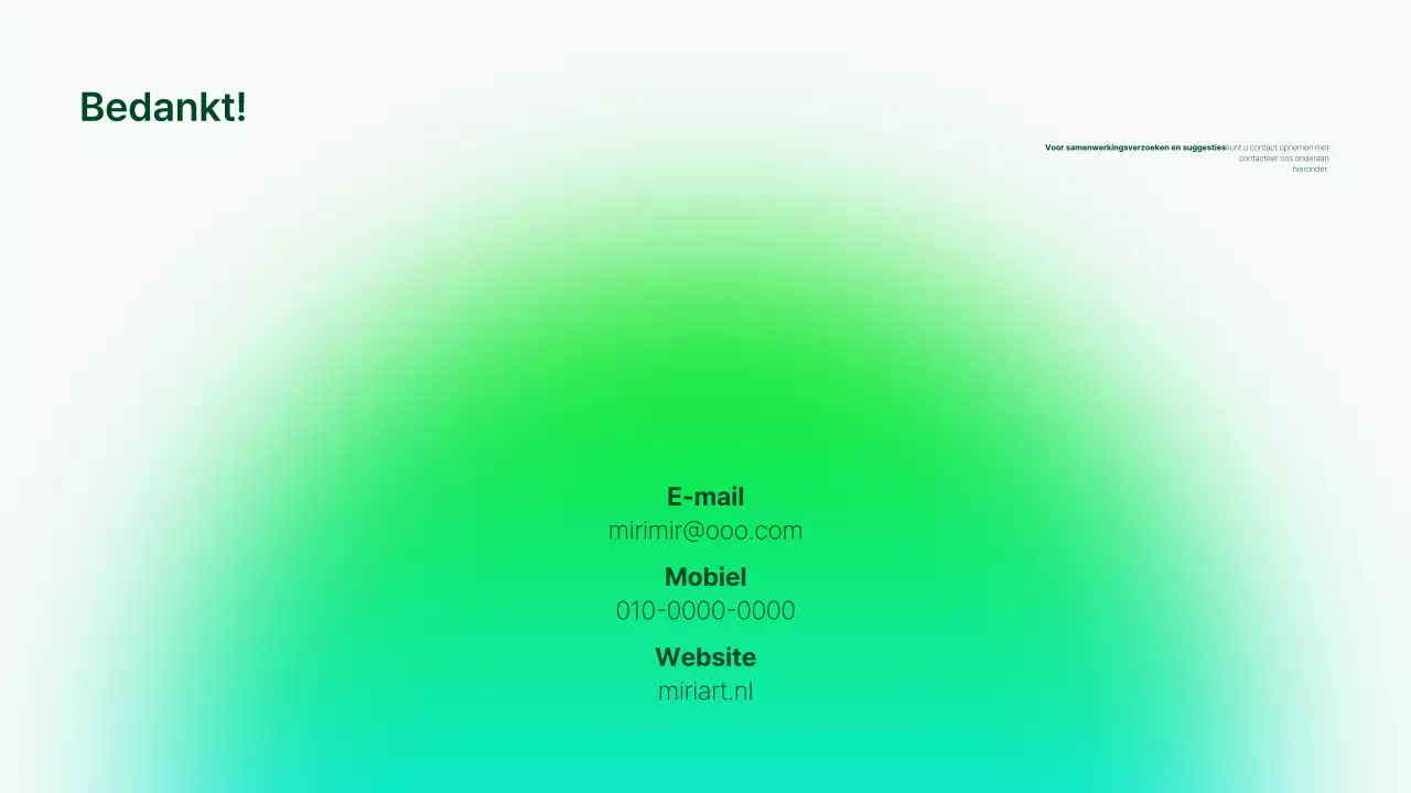 Een eenvoudige portfolio-presentatie voor docenten in groen en lichtblauw