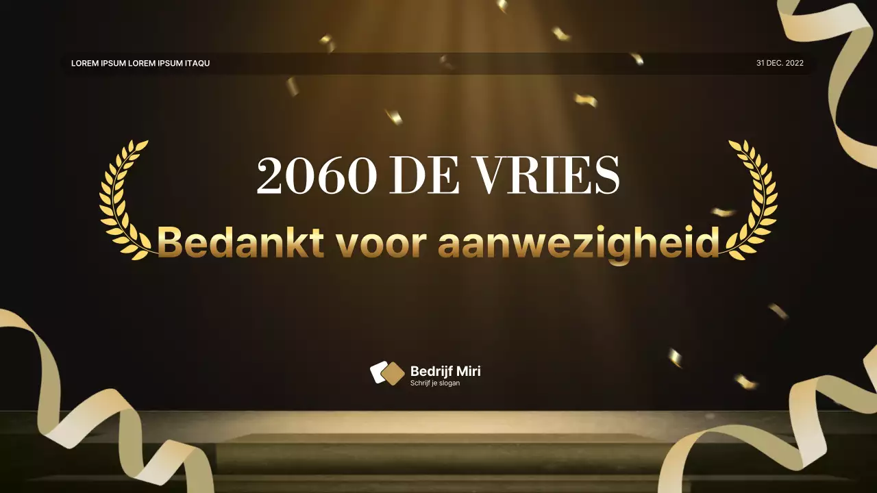 Een luxe gouden en bruine prestatiepresentatie en verslag van het eindejaarsevenement