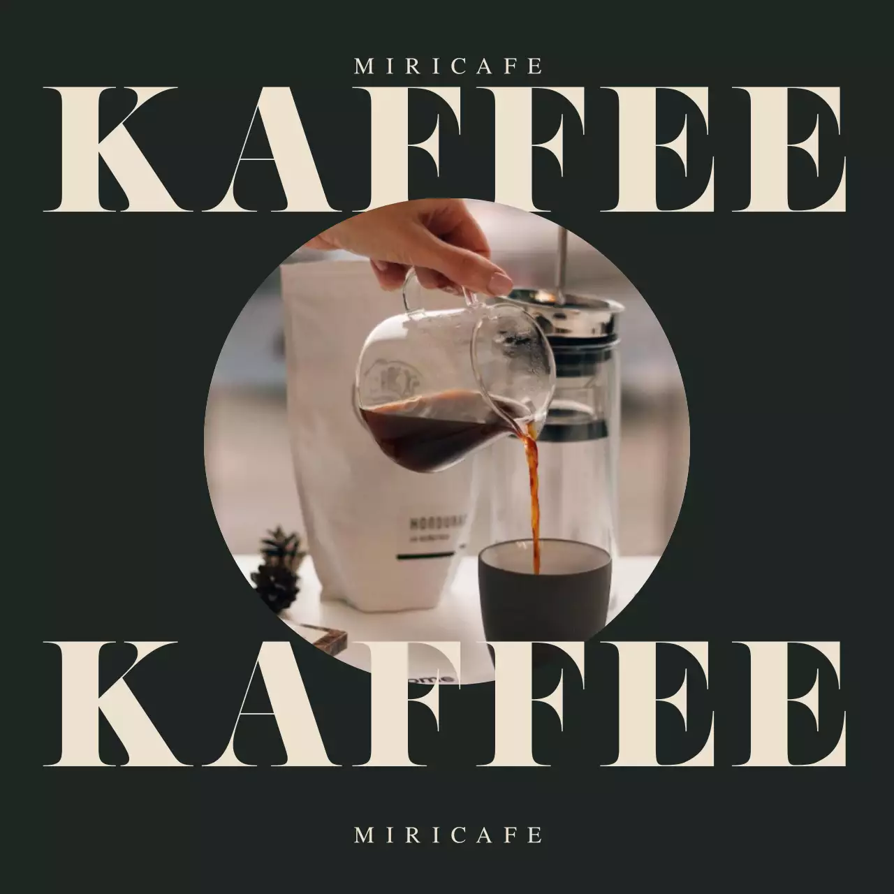 Eine einfache Anzeige für ein Café in Grün und Elfenbein