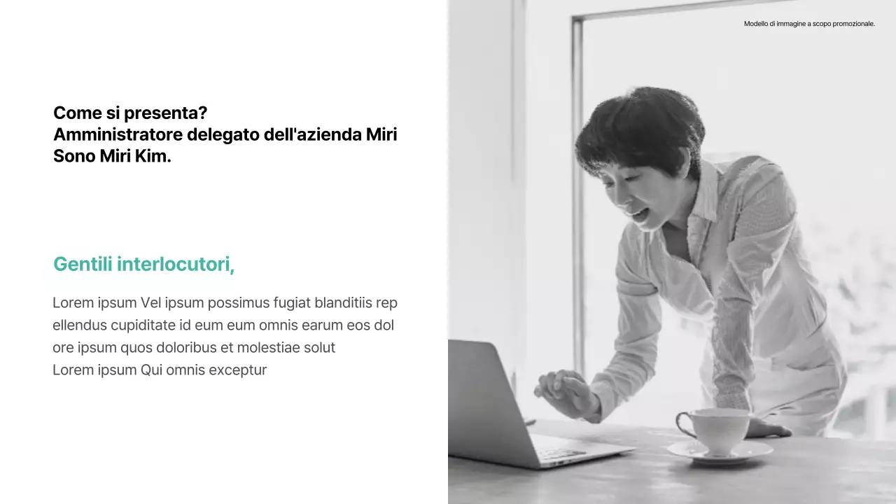 Sensazione di base con accenti di colore menta Rapporto ESG