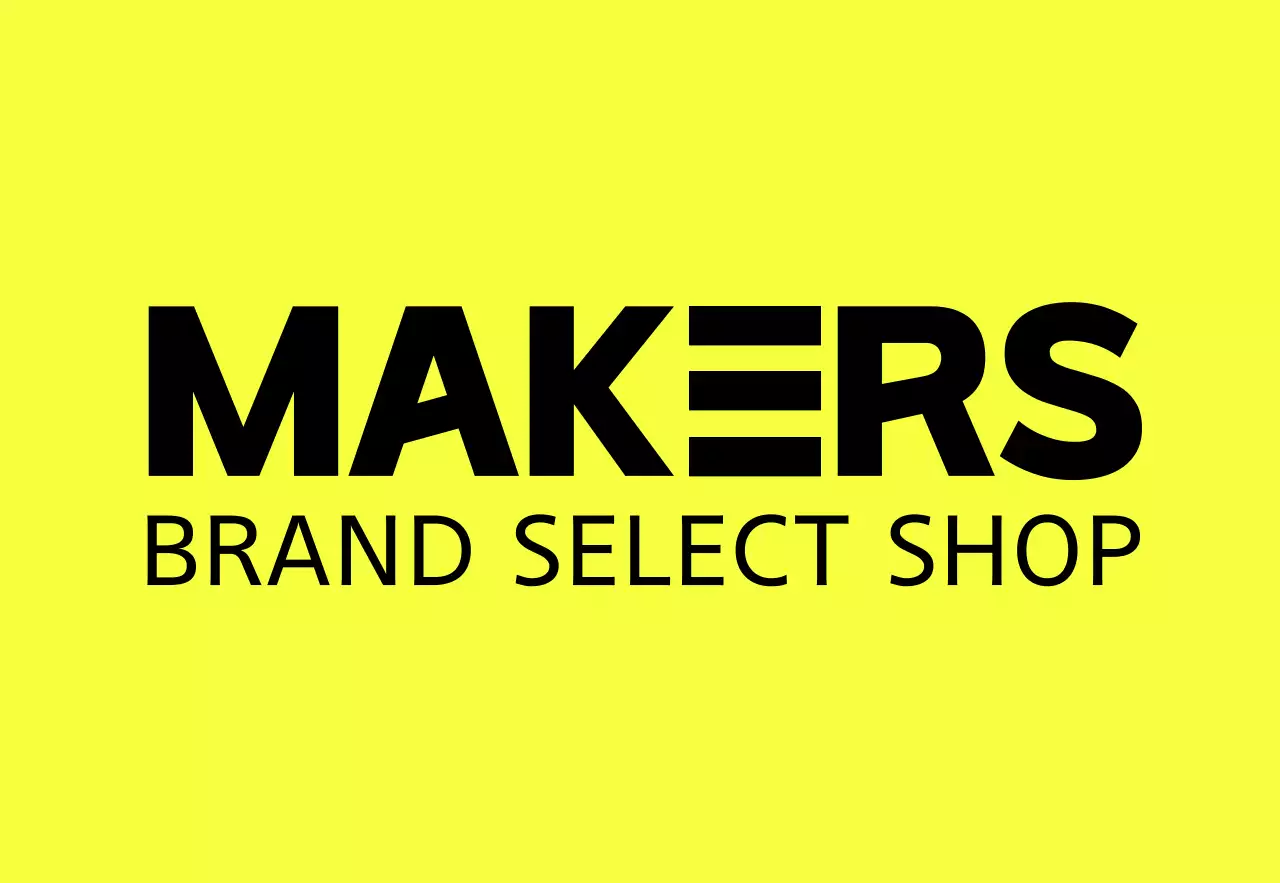 심플하고 깔끔한 느낌의 브랜드 편집샵 간판