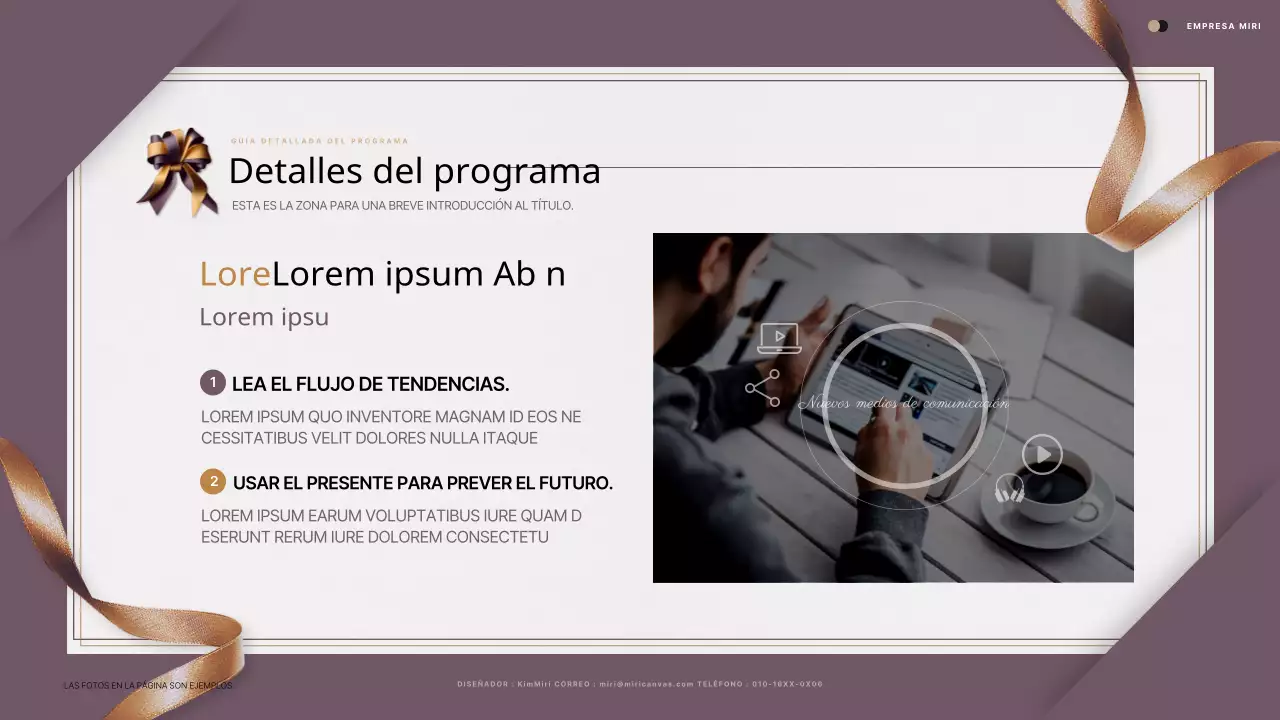 Una lujosa propuesta de invitación para un evento en morado y dorado