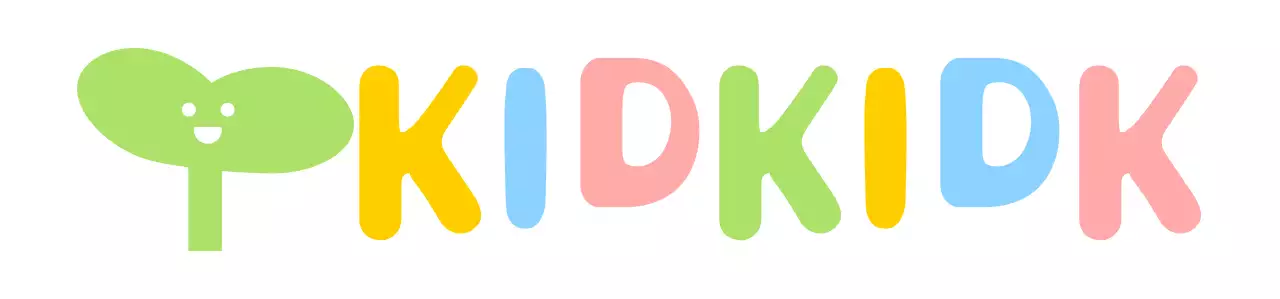 웃고있는 새싹 아이콘이 있는 키즈카페 컬러 디자인