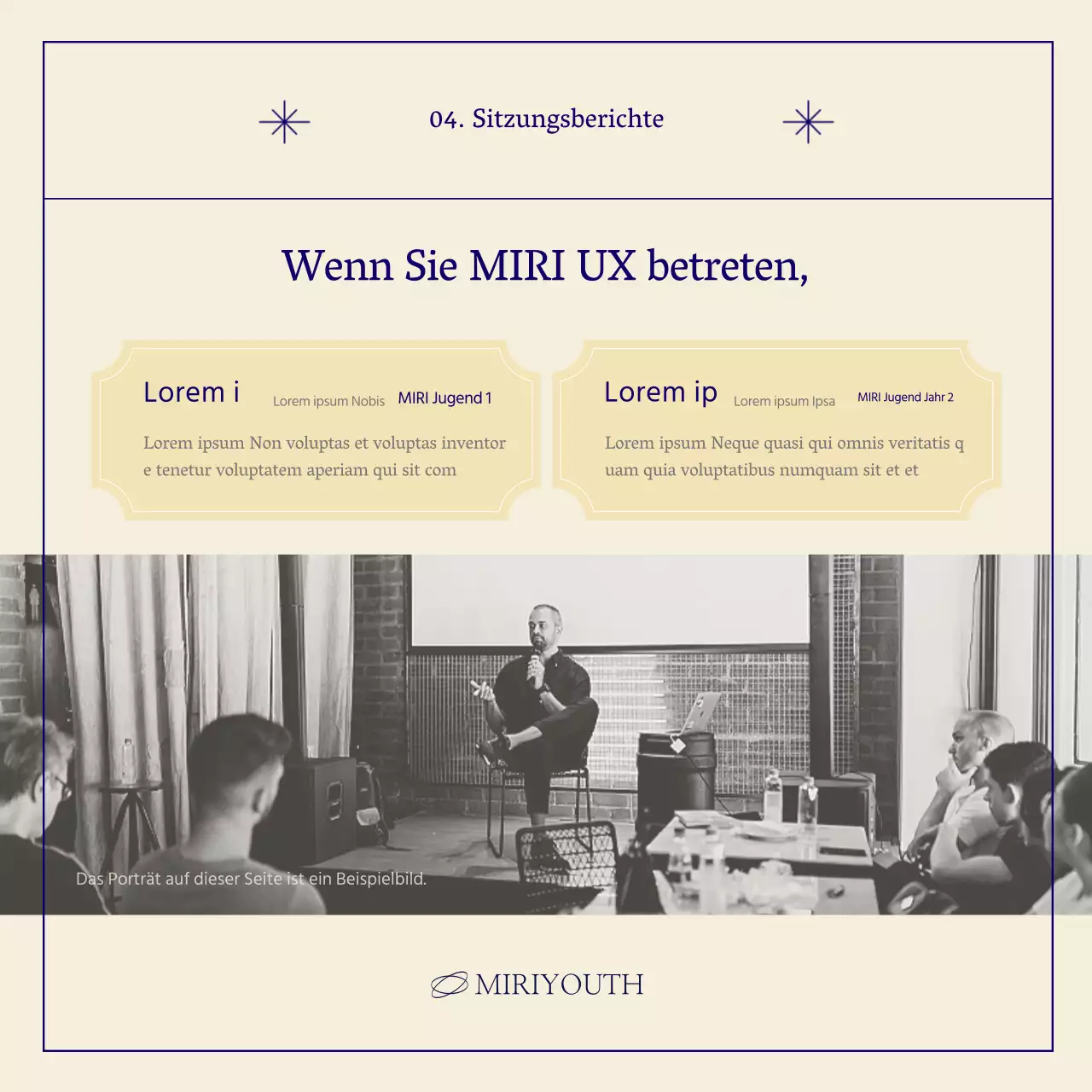 Eine schlichte Rekrutierungsstelle der Gemeinschaft in Marineblau und Beige