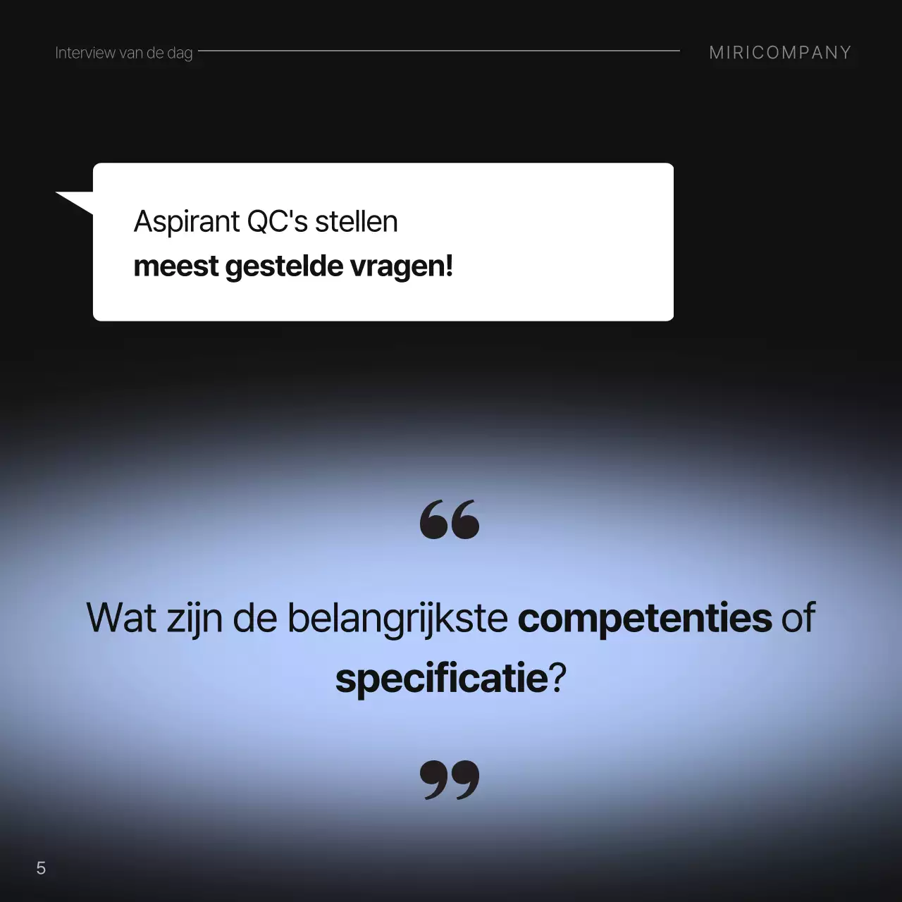 Minimalistische informatie voor sollicitatiegesprek in lichtblauw en zwart