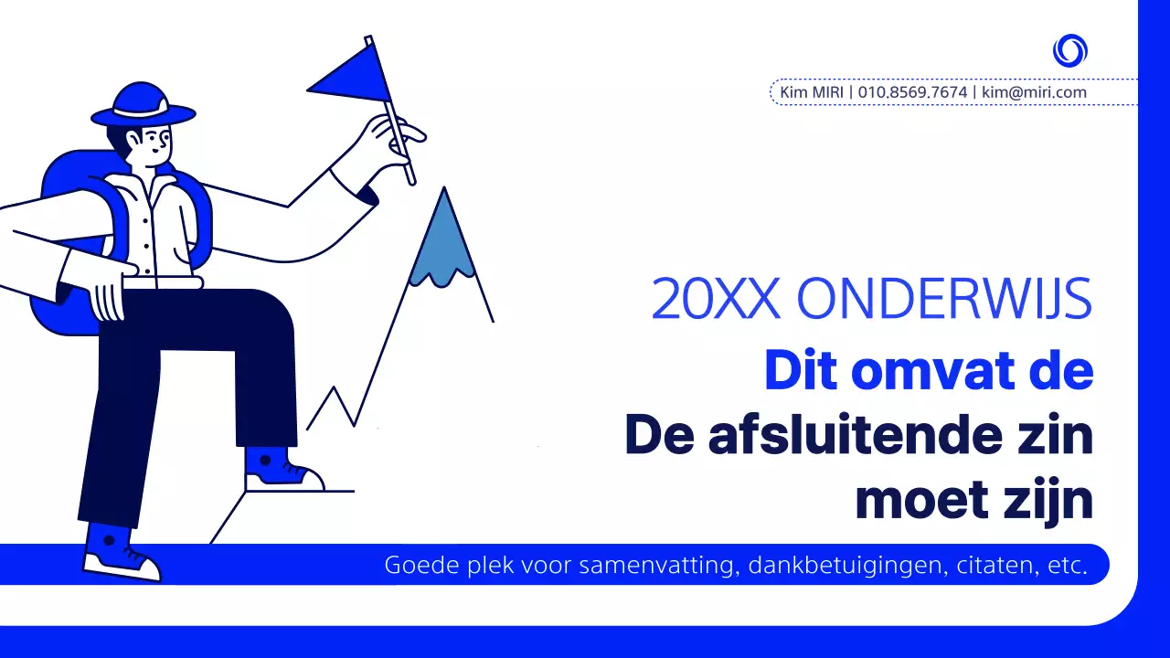 Een modern, marineblauw en wit afwateringsrapport